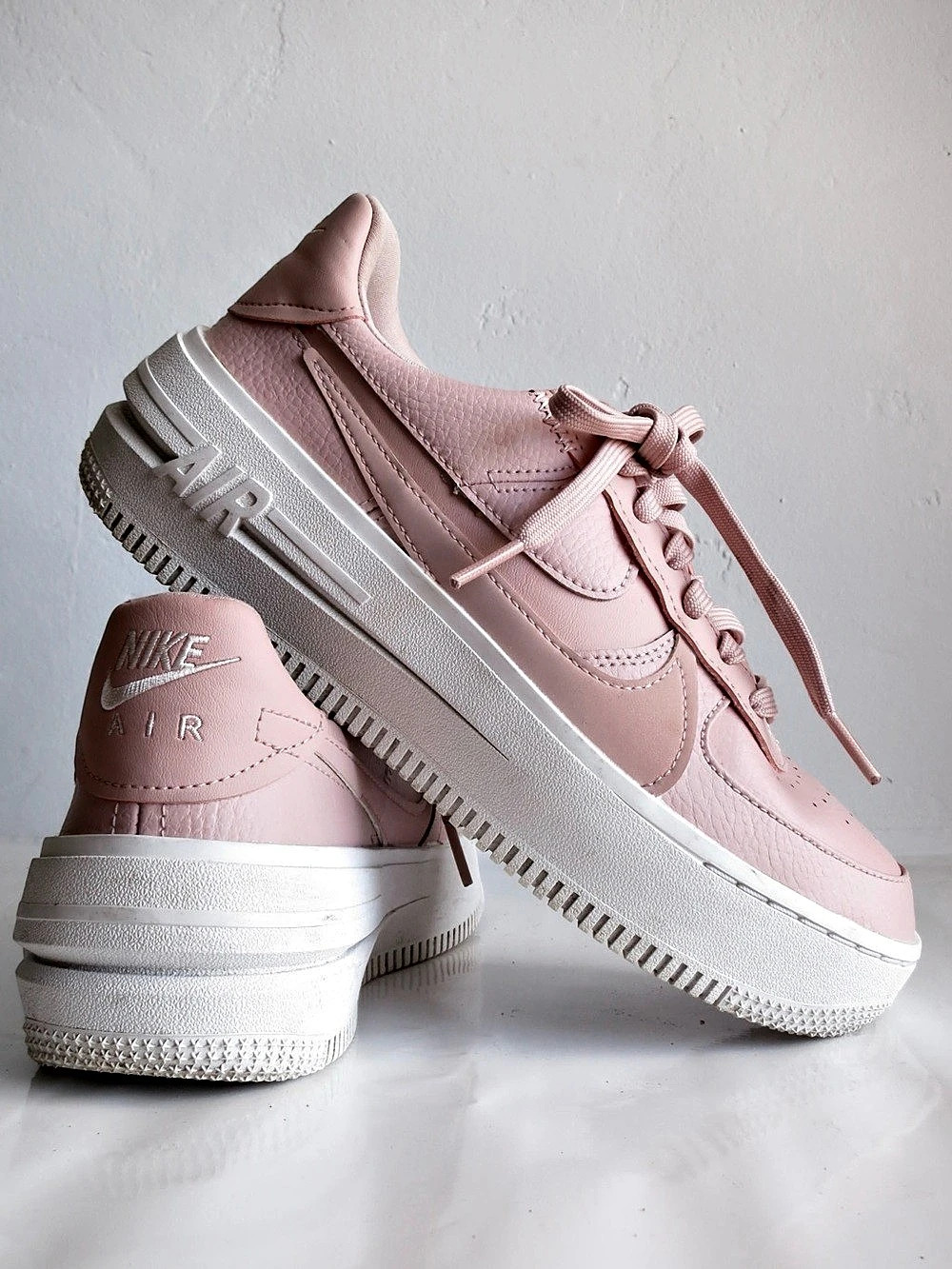 Nike Air Force 1 PLT.AF.ORM Pink Oxford Sneakers US 7